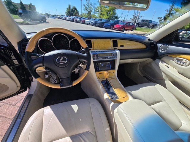 Used 2002 Lexus SC 430 Convertible RWD image 4