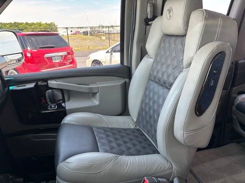 Used 2022 GMC Savana 2500 w/ Enhanced Convenience Package RWD image 39