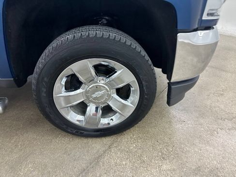 Used 2018 Chevrolet Silverado 1500 LTZ w/ Sport Package AWD/4WD image 15
