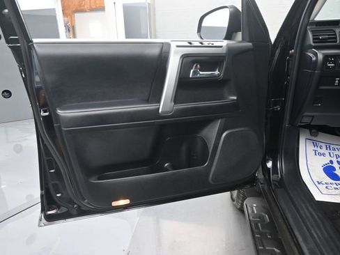 Used 2024 Toyota 4Runner SR5 image 10