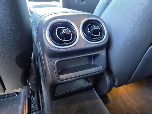 Used 2025 Mercedes-Benz GLC 43 AMG 4MATIC image 11