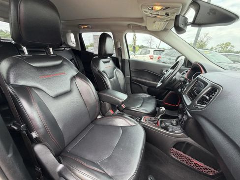 Used 2018 Jeep Compass Trailhawk w/ Leather Interior Group AWD/4WD image 15
