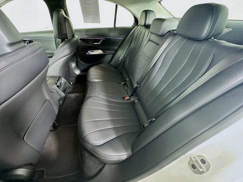 Used 2026 Mercedes-Benz E 350 4MATIC Sedan image 33