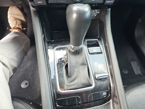 Used 2023 Jeep Compass Latitude AWD/4WD image 18