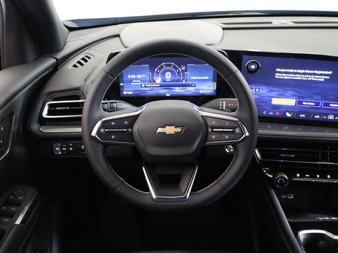 New 2026 Chevrolet Traverse LT w/ Sun and Wheel Package image 16