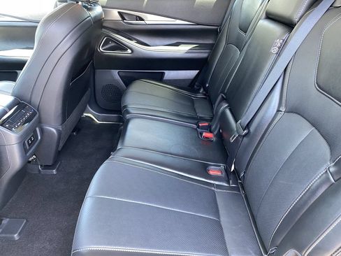 Certified 2026 INFINITI QX60 Luxe FWD image 15