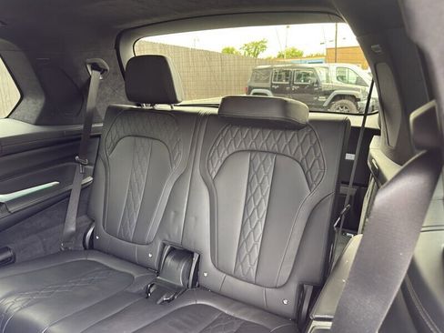 Used 2021 BMW X7 xDrive40i w/ M Sport Package image 28