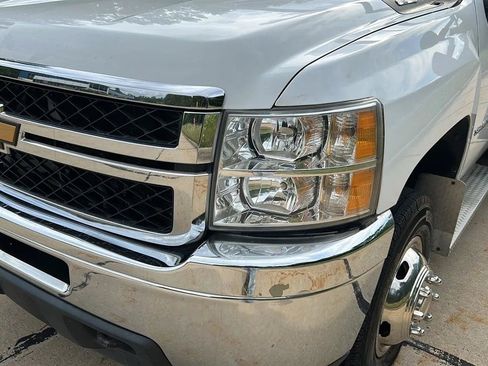 Used 2011 Chevrolet Silverado 3500 W/T RWD image 23
