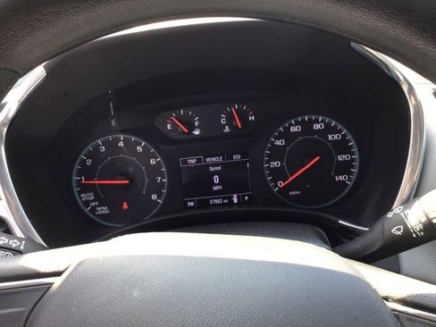 Used 2024 Chevrolet Equinox LS image 25