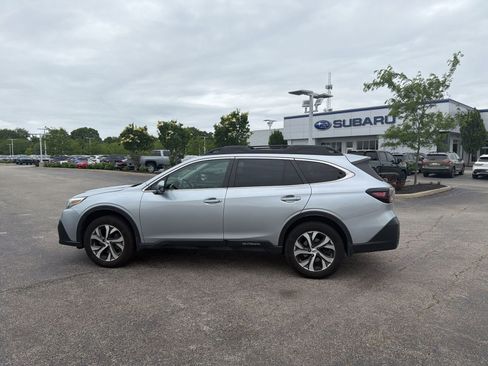 Used 2022 Subaru Outback Limited AWD/4WD image 16