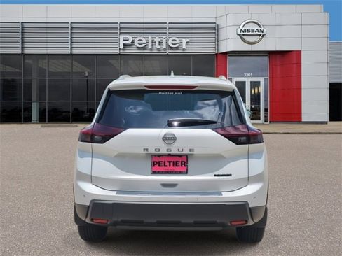 New 2025 Nissan Rogue SV w/ SV Premium Package image 4