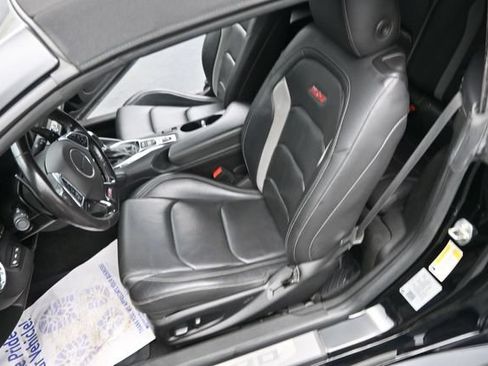 Used 2020 Chevrolet Camaro SS RWD image 16