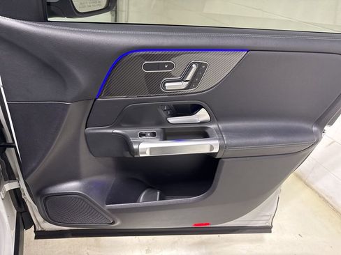 Used 2021 Mercedes-Benz GLB 35 AMG GLB 35 AMG w/ Premium Package image 37