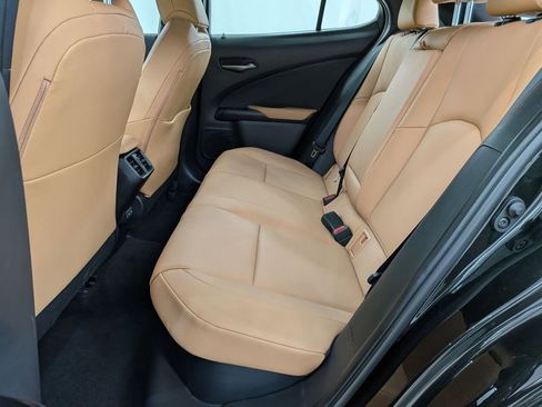 Used 2023 Lexus UX 250h AWD w/ Premium Package image 28