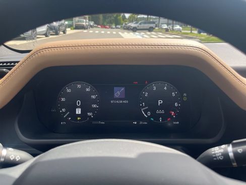 New 2026 Land Rover Defender 110 X-Dynamic SE AWD/4WD image 25