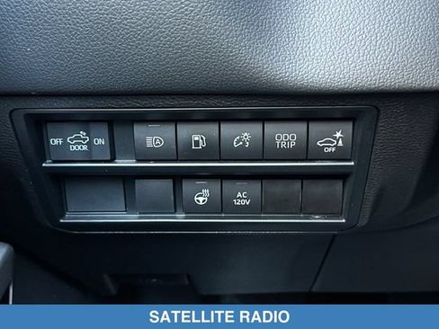 Used 2024 Toyota Tundra Limited AWD/4WD image 30