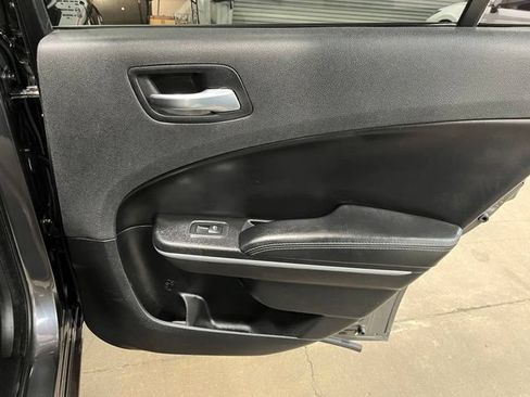 Used 2021 Dodge Charger SXT w/ Leather Interior Group RWD image 25