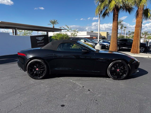 Used 2016 Jaguar F-TYPE S RWD image 4