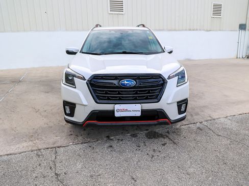 Used 2022 Subaru Forester Sport image 3