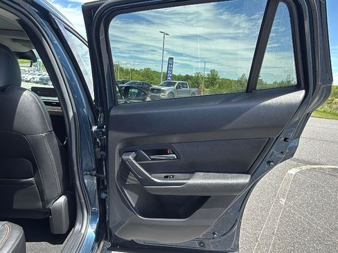 Used 2025 MAZDA CX-50 AWD 2.5 S w/ Weather Package image 18