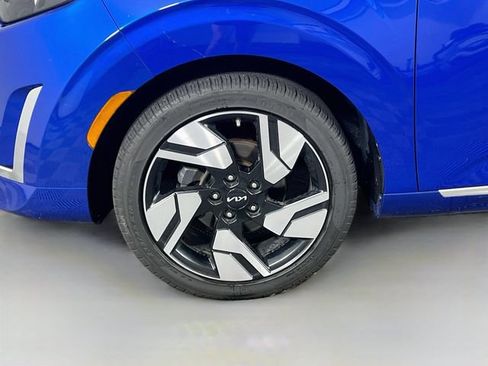 Used 2023 Kia Soul GT-Line FWD image 7