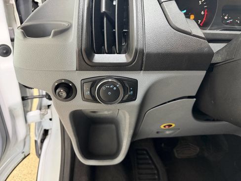 Used 2019 Ford Transit 250 130 Low Roof RWD image 15