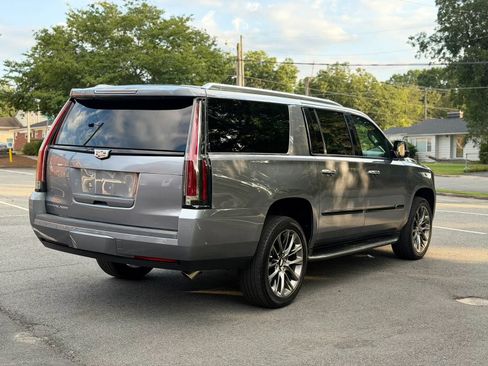 Used 2020 Cadillac Escalade ESV Luxury w/ Escalade Sport Edition RWD image 6