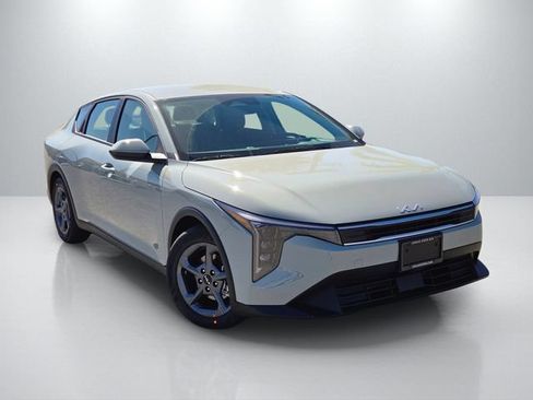 New 2026 Kia K4 FWD image 1