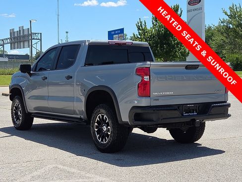Used 2024 Chevrolet Silverado 1500 ZR2 w/ Technology Package AWD/4WD image 4