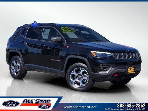 Used 2022 Jeep Compass Trailhawk w/ Trailhawk Elite Group image 1