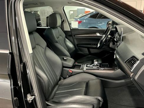 Used 2022 Audi Q5 e Premium w/ Convenience Package image 10