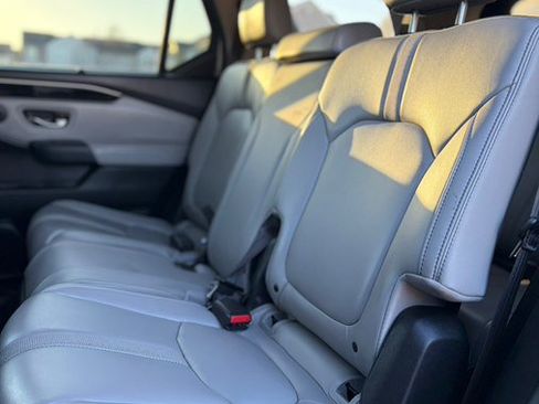 Used 2023 Honda Pilot EX-L image 14