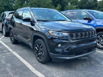 Used 2025 Jeep Compass Latitude w/ Convenience Group