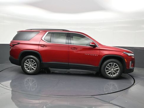 Used 2024 Chevrolet Traverse LT FWD image 7