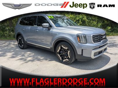 Used 2023 Kia Telluride S
