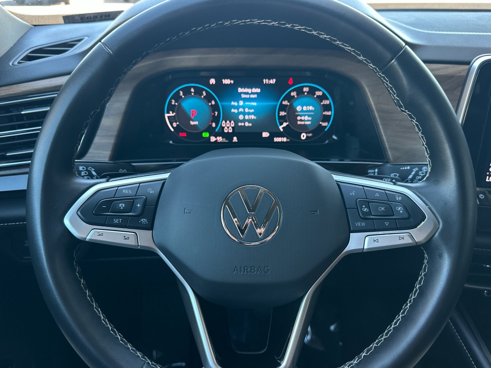 Used 2025 Volkswagen Atlas SE AWD/4WD image 22