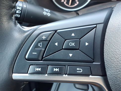 Certified 2023 Nissan Sentra SV w/ SV Premium Package image 30