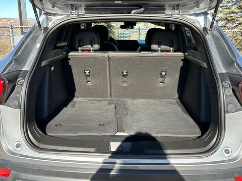 Used 2024 Chevrolet Trax RS w/ Driver Confidence Package image 5