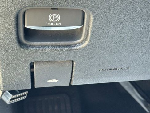 New 2025 Jeep Grand Cherokee Overland w/ Luxury Tech Group IV image 14