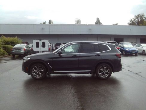 Used 2022 BMW X3 xDrive30i w/ Convenience Package AWD/4WD image 2