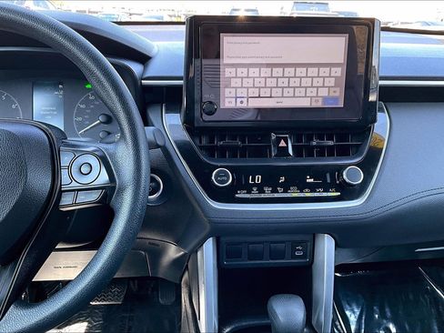 Used 2023 Toyota Corolla Cross S image 6