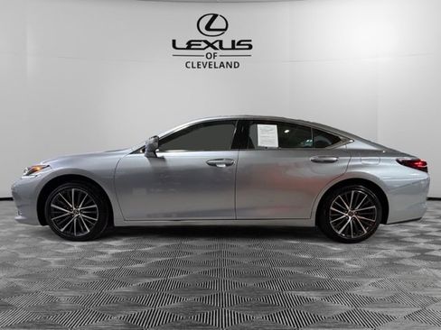 Used 2023 Lexus ES 350 w/ Premium Package image 3