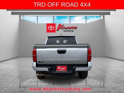 Certified 2024 Toyota Tacoma TRD Off-Road AWD/4WD image 7