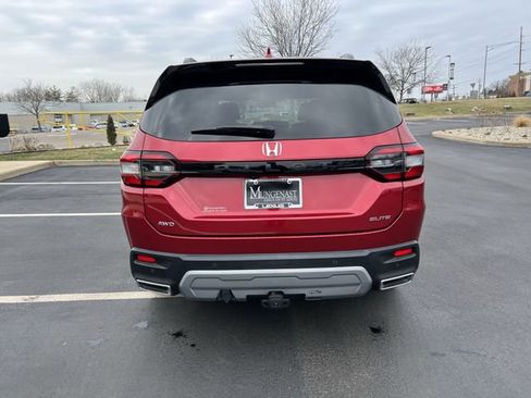 Used 2023 Honda Pilot Elite image 4