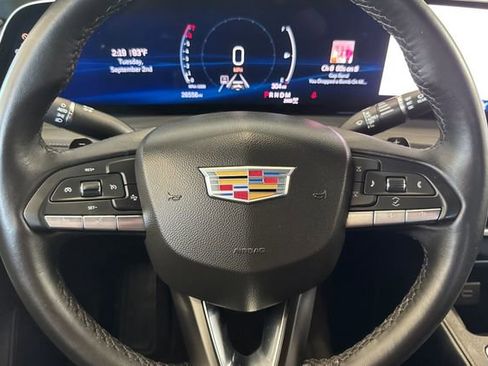 Certified 2025 Cadillac XT4 Premium Luxury image 19