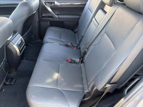 Used 2022 Lexus GX 460 Premium w/ Premium Package AWD/4WD image 32