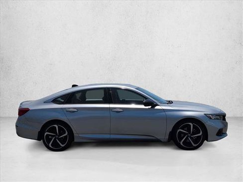 Used 2022 Honda Accord Sport image 4