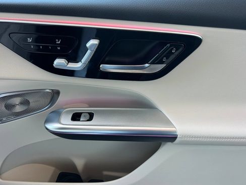Certified 2026 Mercedes-Benz GLC 300 4MATIC image 21