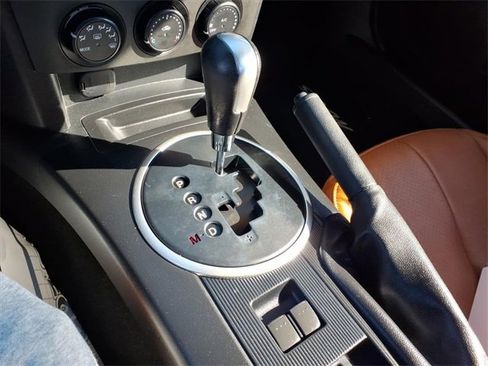 Used 2008 MAZDA MX-5 Miata Touring image 14