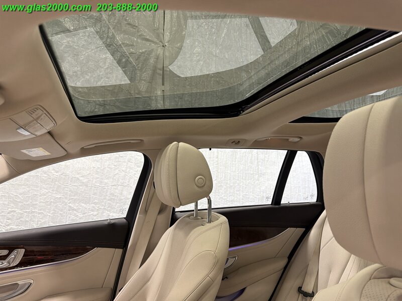Used 2017 Mercedes-Benz E 400 4MATIC Wagon image 12